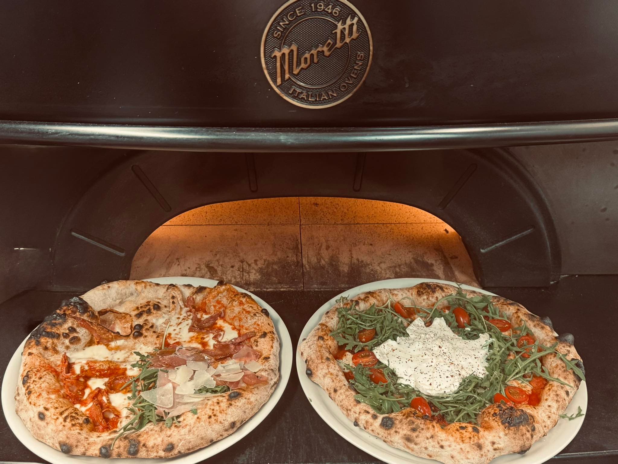Pizza przy piecu Moretti